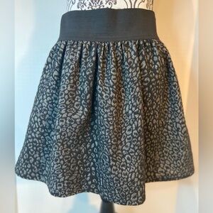 Stooshy~Junior’s A-Line Leopard Print Mini Skirt~Black & Metallic Gold~Size M